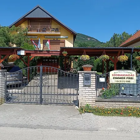 Anna Ilona Vendeghaz Badacsonytomaj