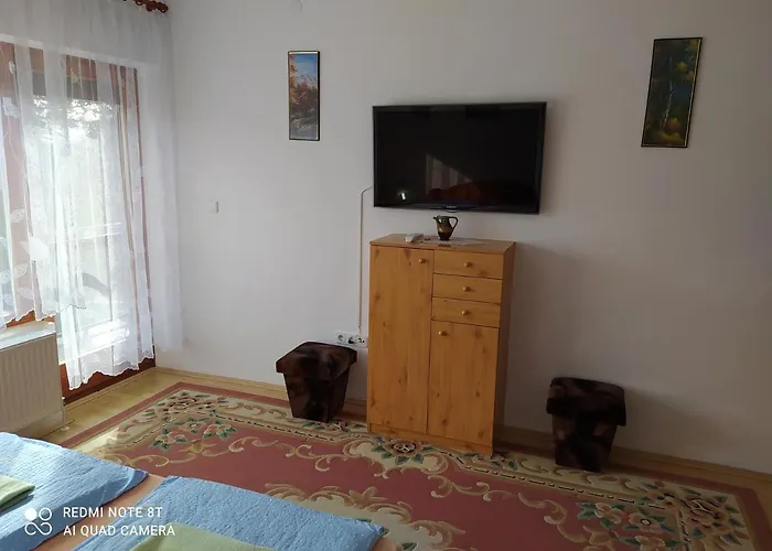 Anna Ilona Vendeghaz 4*