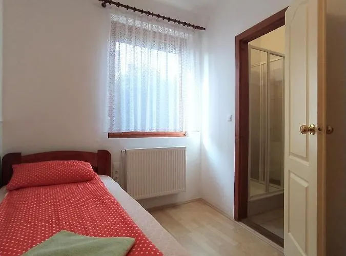 Anna Ilona Vendeghaz Pensionat 4*