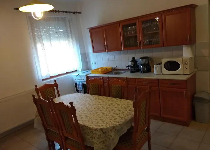 Πανσιόν Anna Ilona Vendeghaz Badacsonytomaj